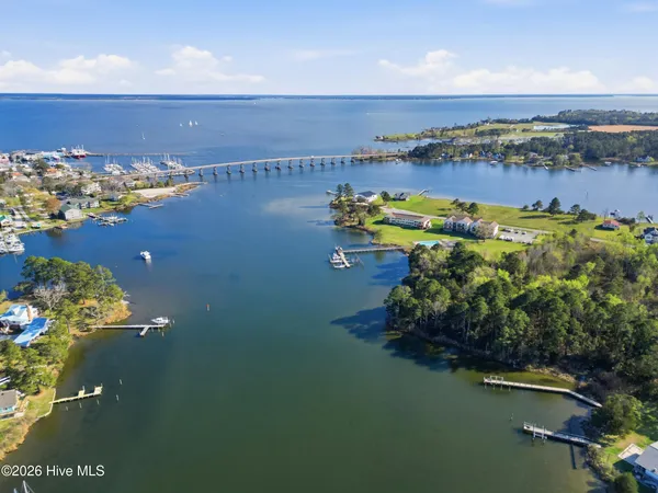 $725,000 | 8050 Treasure Drive, Oriental, NC 28571