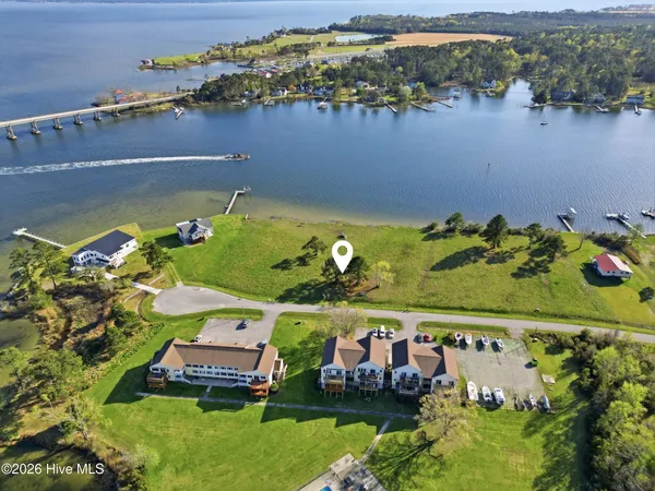 $725,000 | 8050 Treasure Drive, Oriental, NC 28571