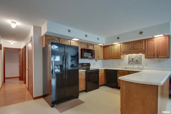 $211,000 | 4006 Pine Ridge Drive, Quincy, IL 62305