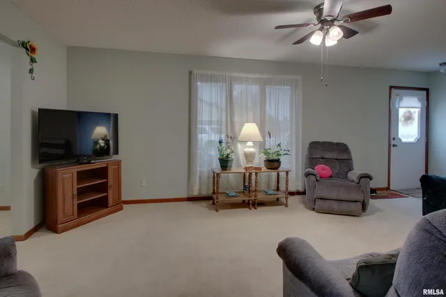 $225,000 | 4006 Pine Ridge Drive, Quincy, IL 62305