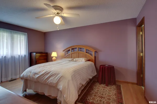 $211,000 | 4006 Pine Ridge Drive, Quincy, IL 62305