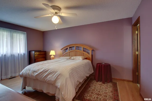 $225,000 | 4006 Pine Ridge Drive, Quincy, IL 62305