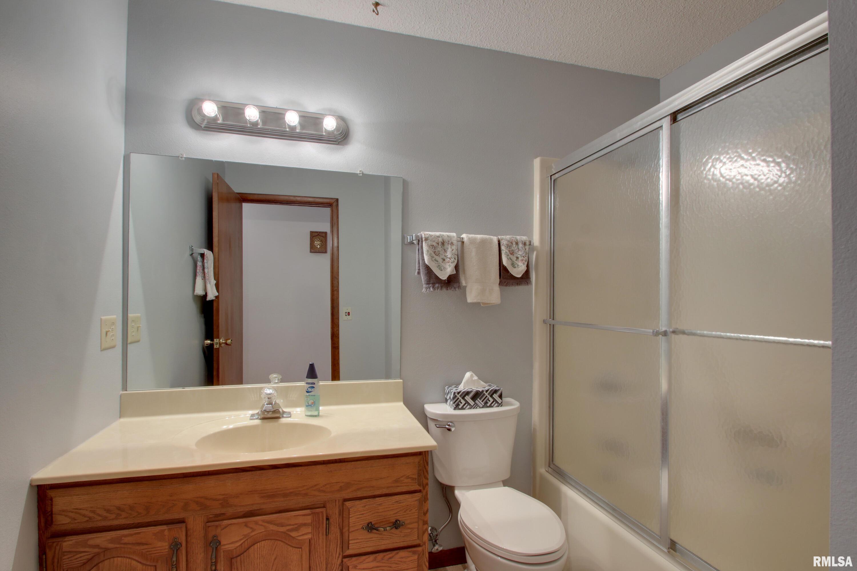 4006 Pine Ridge Drive Quincy, IL 62305 - Photo 10 of 11