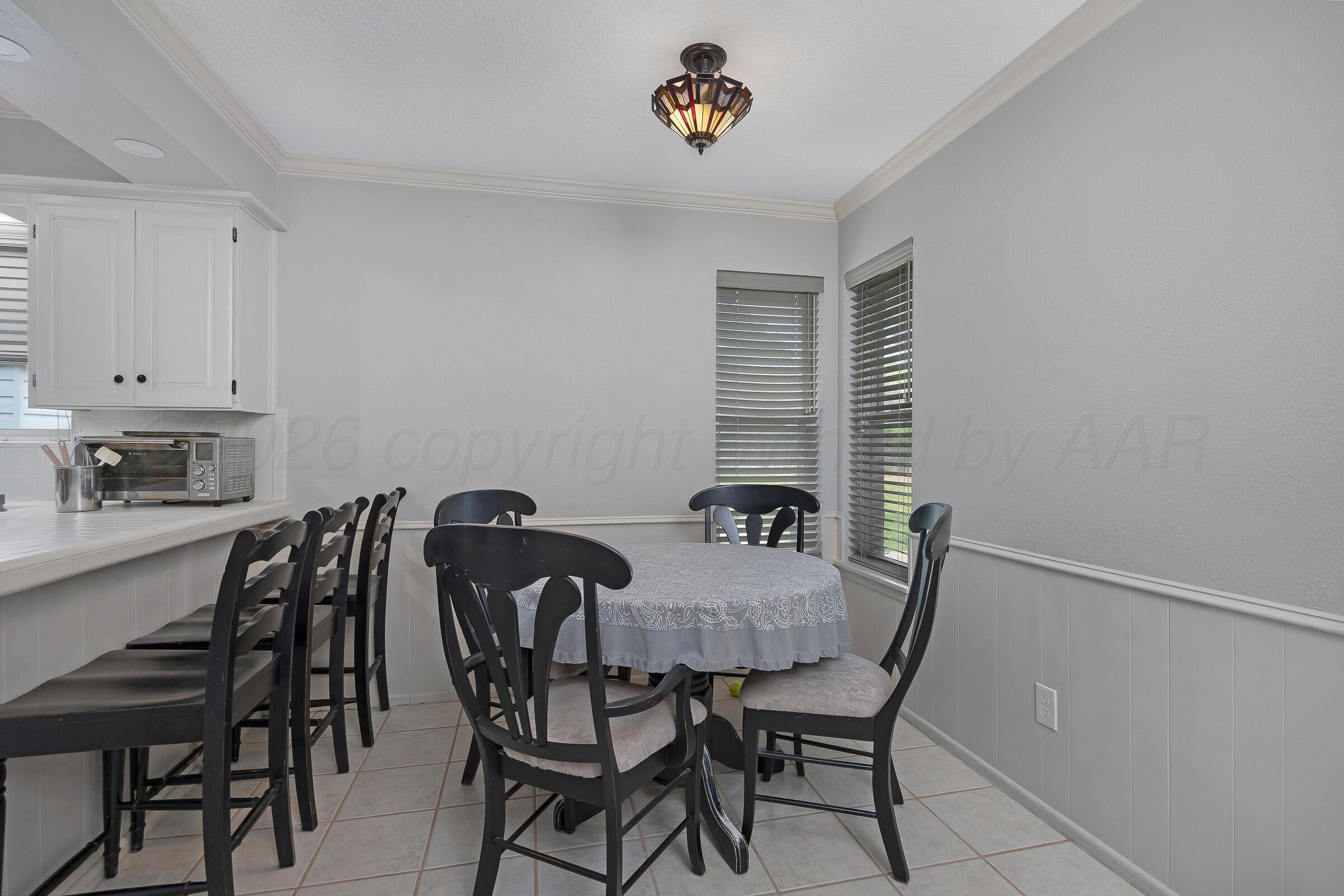 2813 Porter Drive Amarillo, TX 79110 - Photo 13 of 28 14-Dining Room