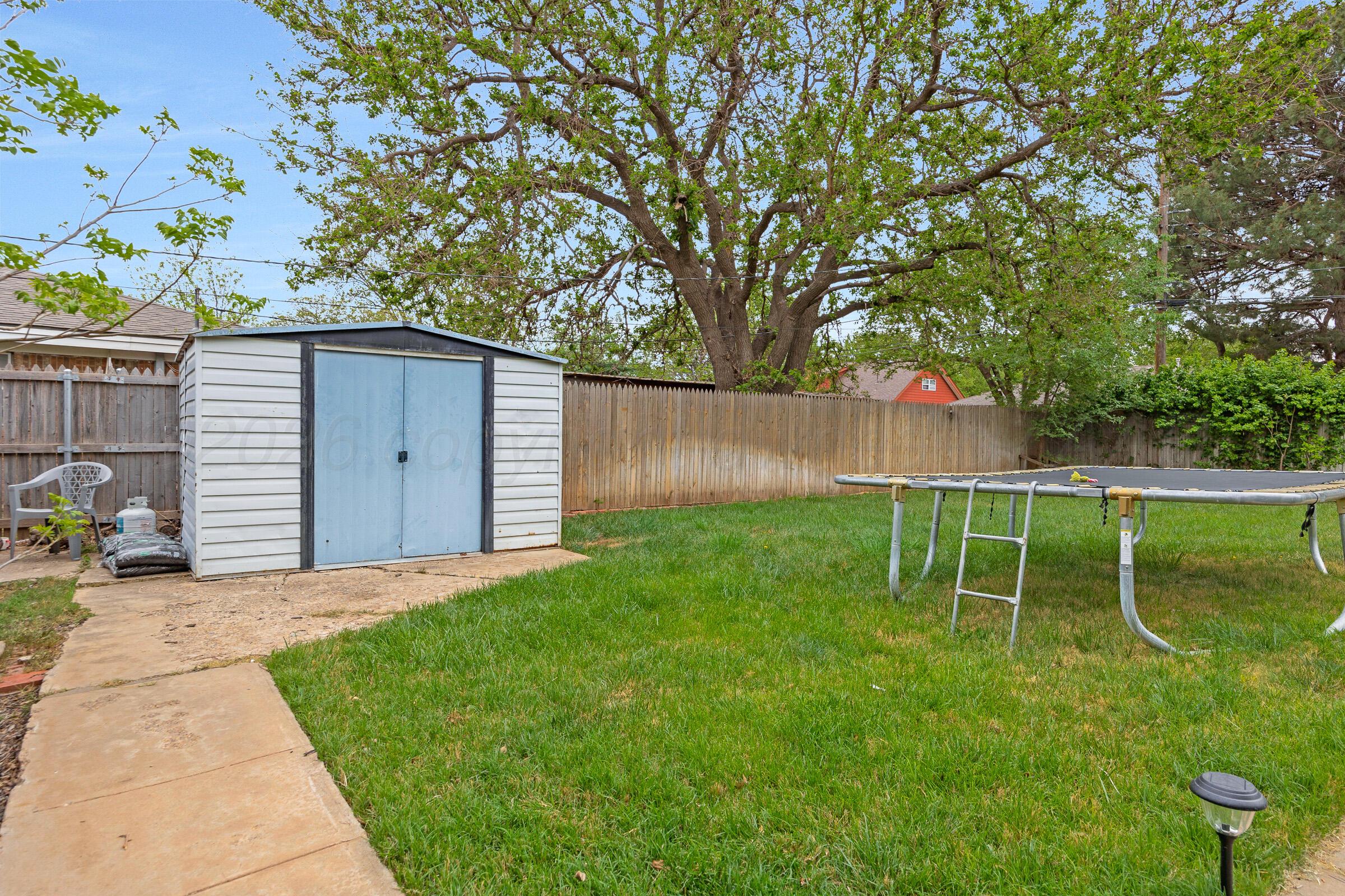 2813 Porter Drive Amarillo, TX 79110 - Photo 28 of 28 29-Shed