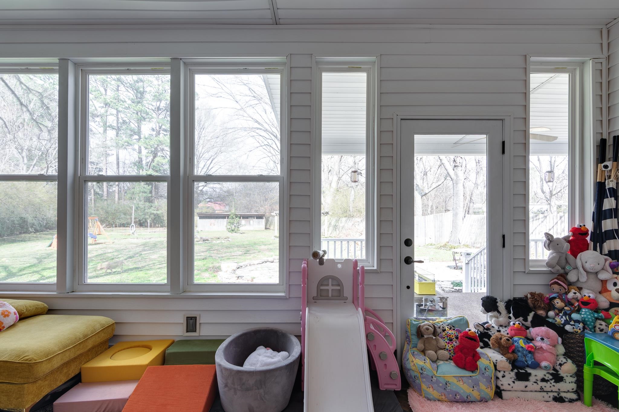 4019 Fonta Road Bartlett, TN 38135 - Photo 29 of 39 a living room filled with furniture and a large window