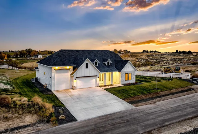 $1,199,000 | 7071 Loggers Lp Road, Star, ID 83669