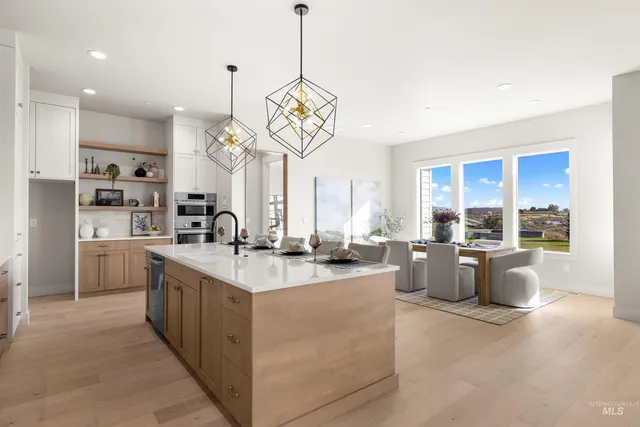 $1,199,000 | 7071 Loggers Lp Road, Star, ID 83669