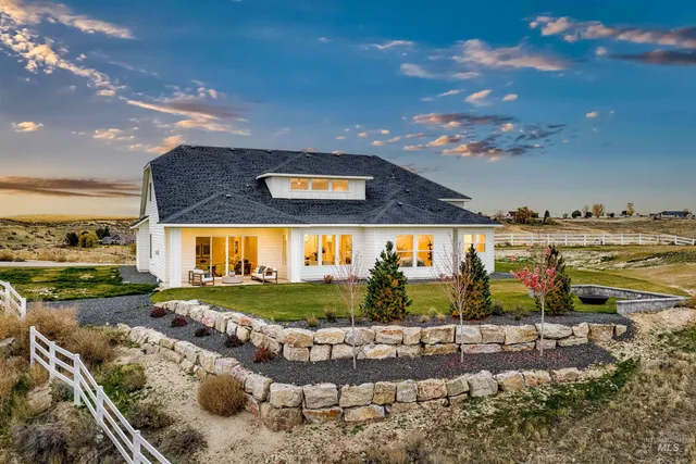 $1,199,000 | 7071 Loggers Lp Road, Star, ID 83669