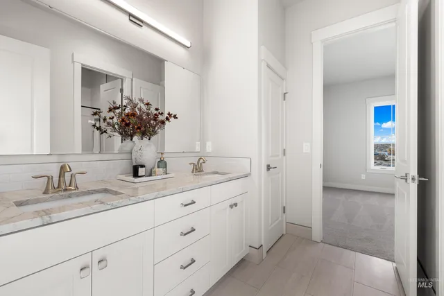 $1,199,000 | 7071 Loggers Lp Road, Star, ID 83669