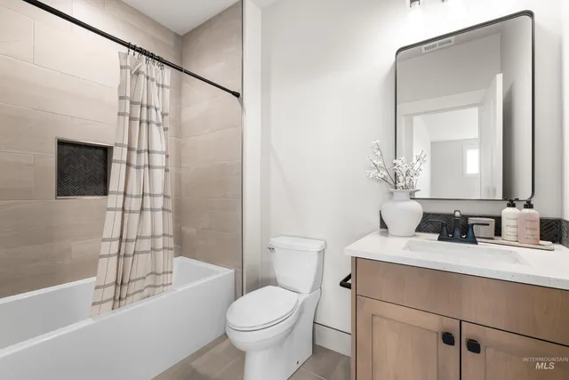 $1,199,000 | 7071 Loggers Lp Road, Star, ID 83669