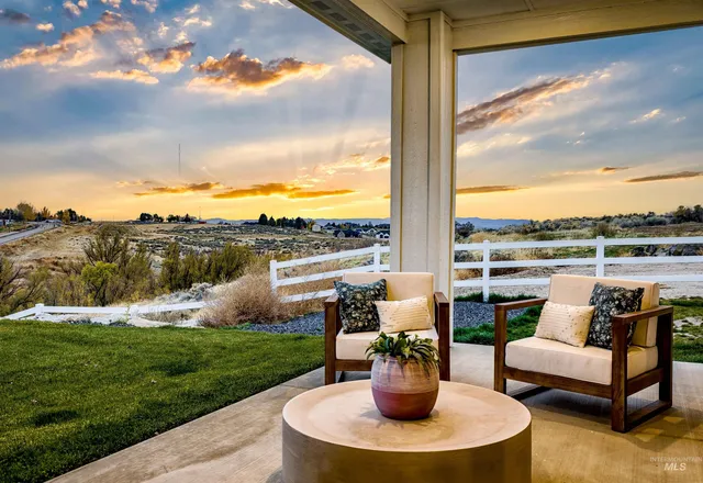 $1,199,000 | 7071 Loggers Lp Road, Star, ID 83669