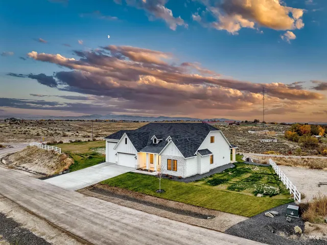 $1,199,000 | 7071 Loggers Lp Road, Star, ID 83669