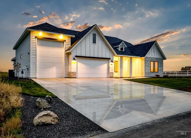 $1,199,000 | 7071 Loggers Lp Road, Star, ID 83669