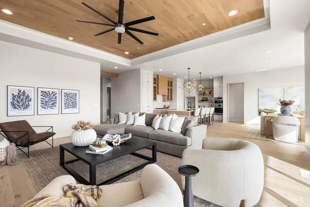 $1,199,000 | 7071 Loggers Lp Road, Star, ID 83669