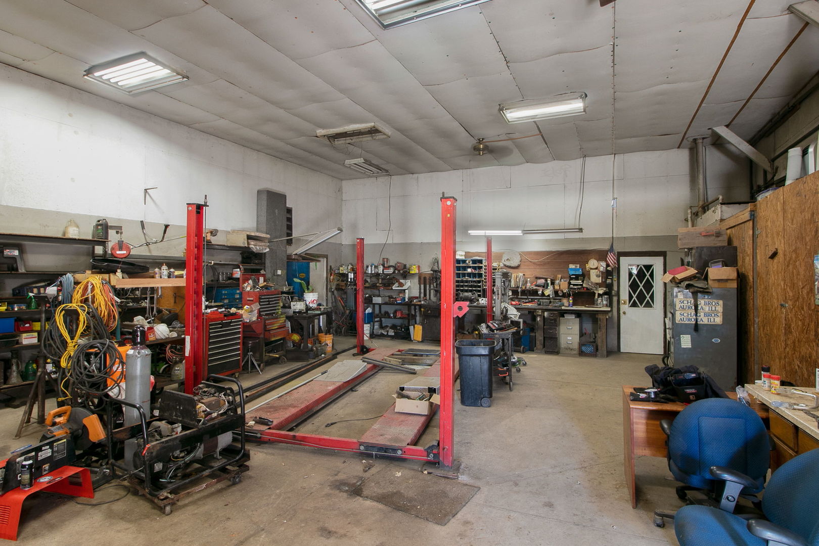 859 Old Kirk Road West Chicago, IL 60185 - Photo 40 of 50