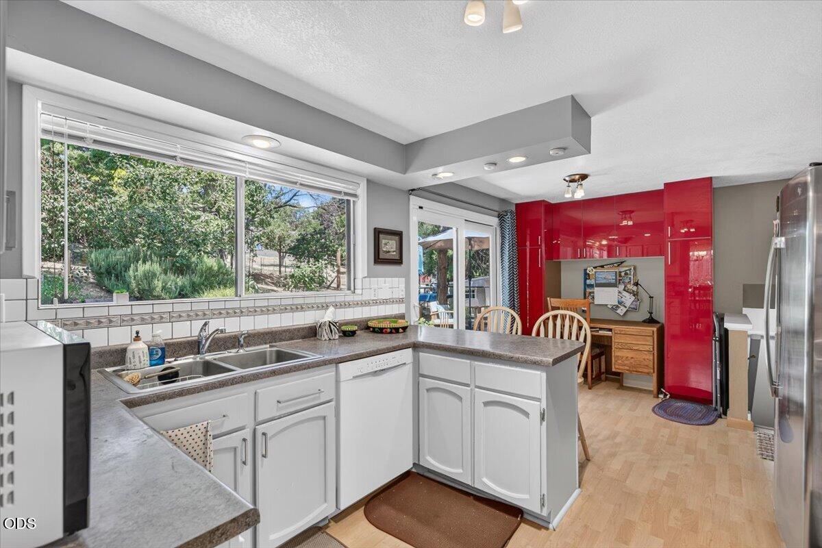 635 Chestnut Street Ashland, OR 97520 - Photo 11 of 29