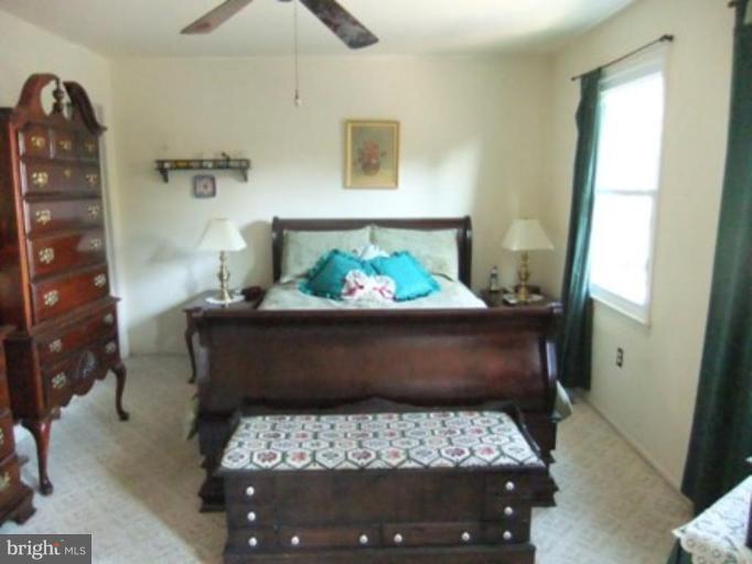405 Colonial Ridge Lane, Unit 29 Arnold, MD 21012 - Photo 2 of 18 Master Bedroom