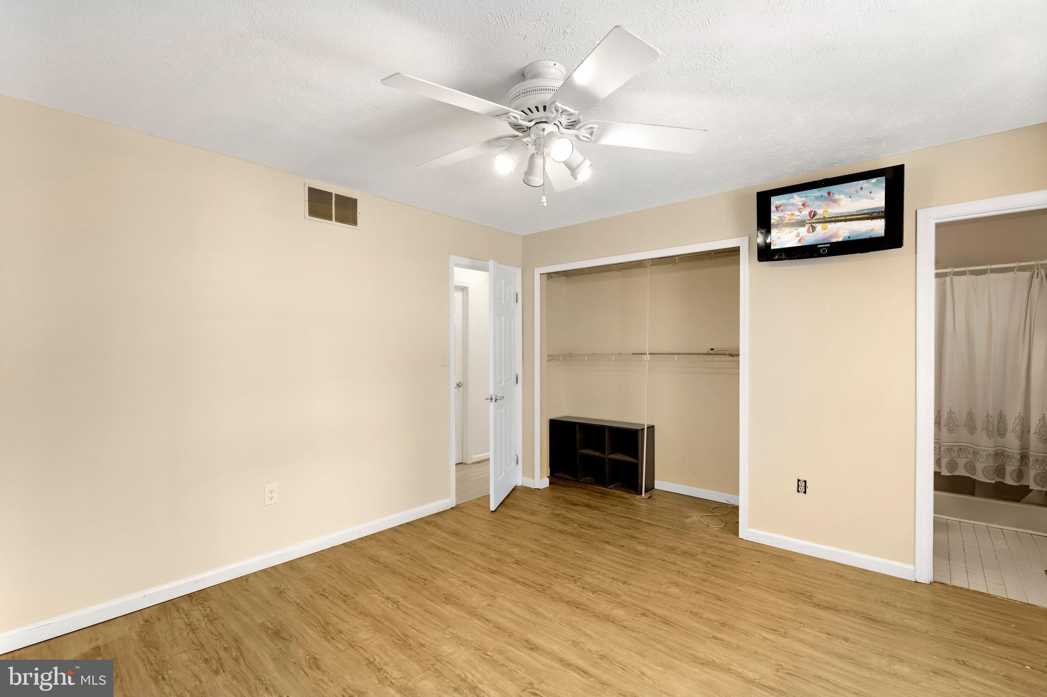 8340 Dock Road Pasadena, MD 21122 - Photo 18 of 37 Gallery Image 18