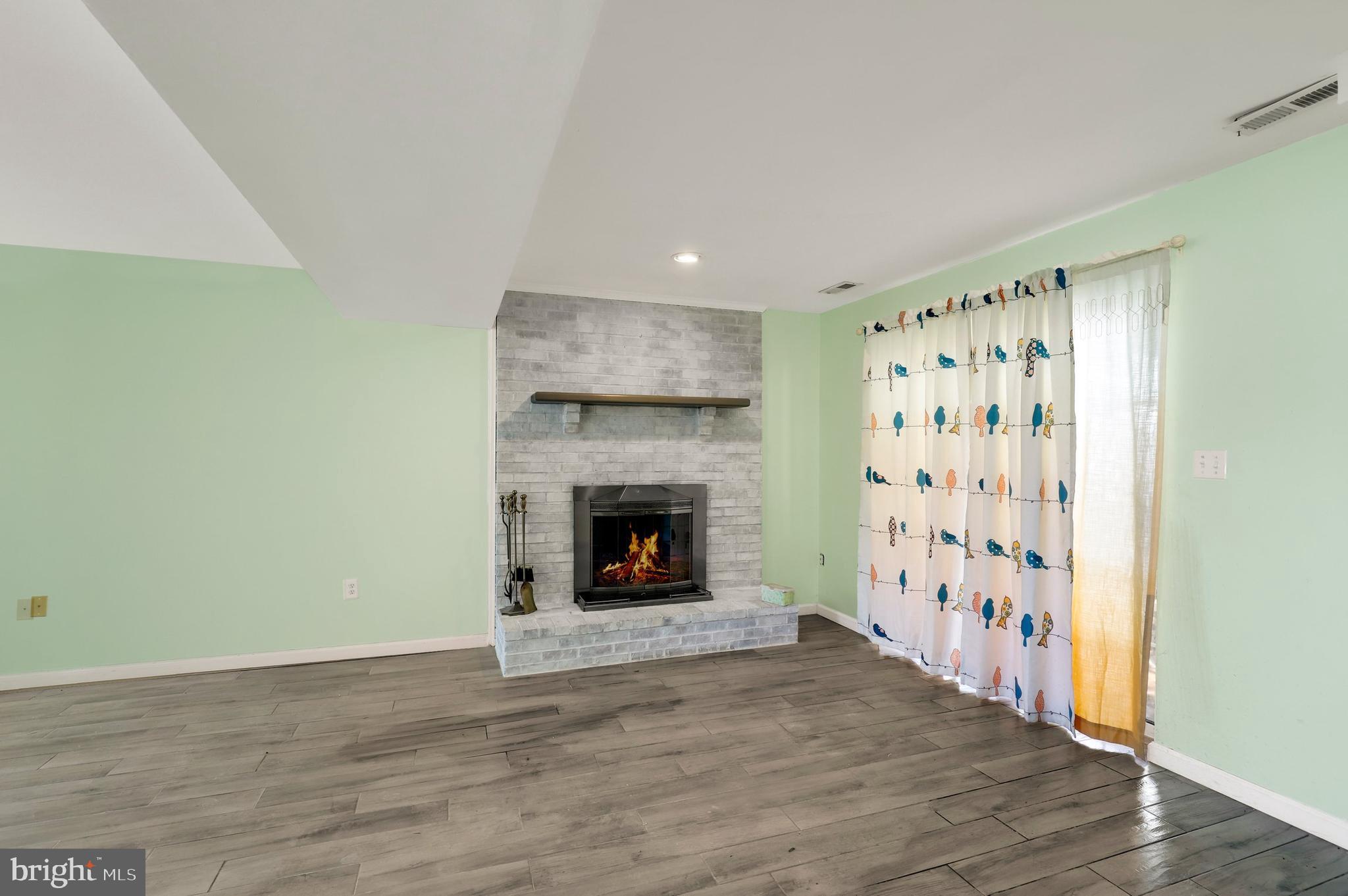 8340 Dock Road Pasadena, MD 21122 - Photo 24 of 37 Gallery Image 24