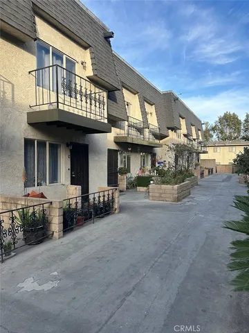$474,900 | 2227 North Broadway, Unit K, Santa Ana, CA 92706