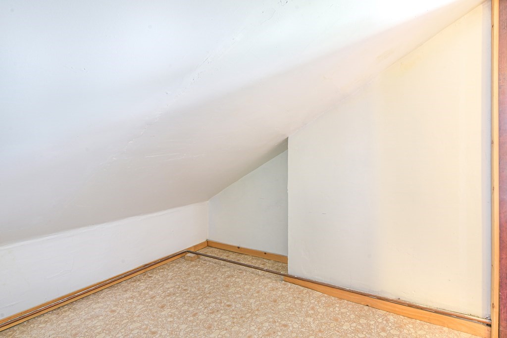 5 Rudolph Street Worcester, MA 01604 - Photo 25 of 40 Gallery Image 25