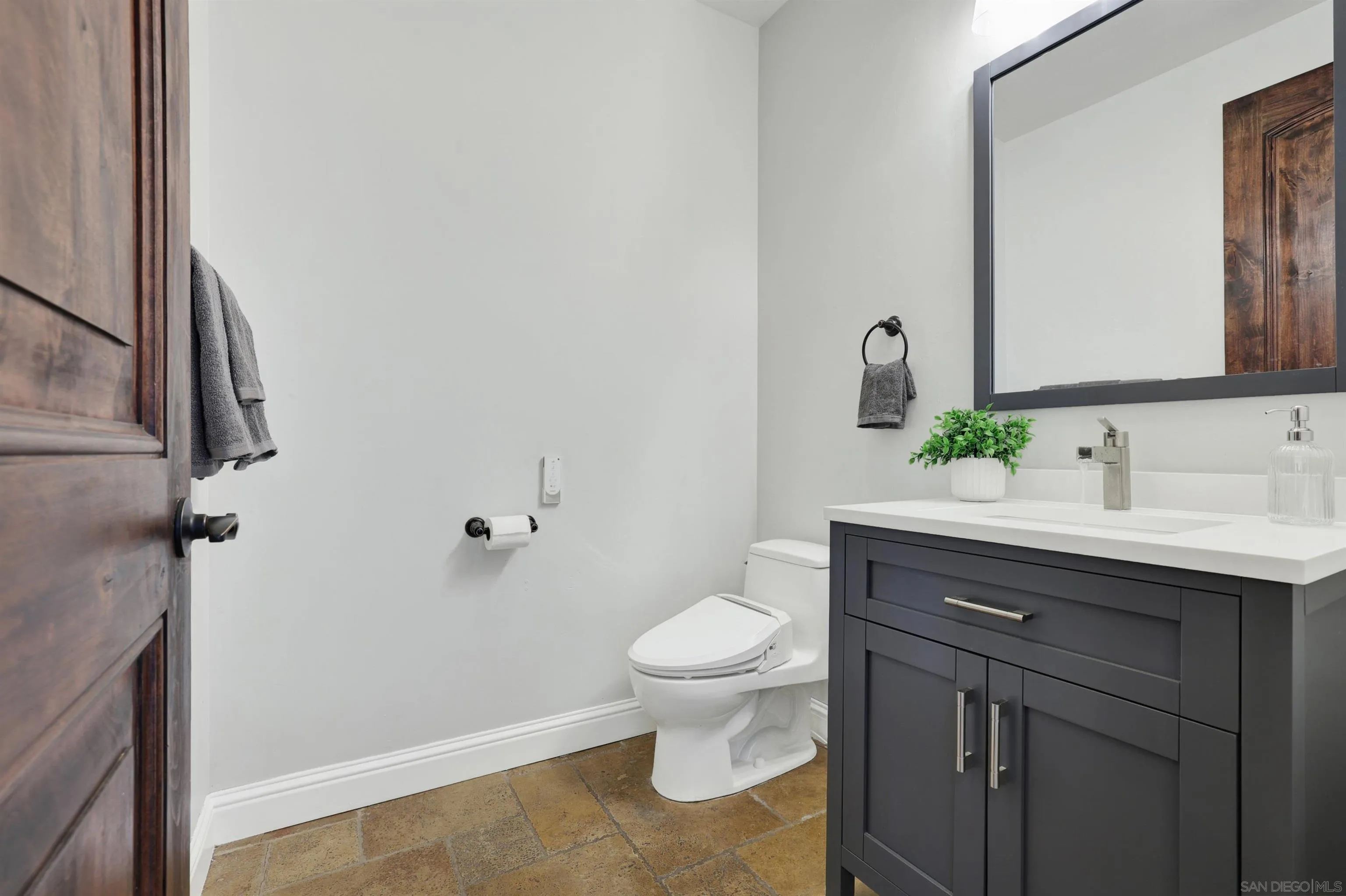 15223 Skyridge Road Poway, CA 92064 - Photo 19 of 75