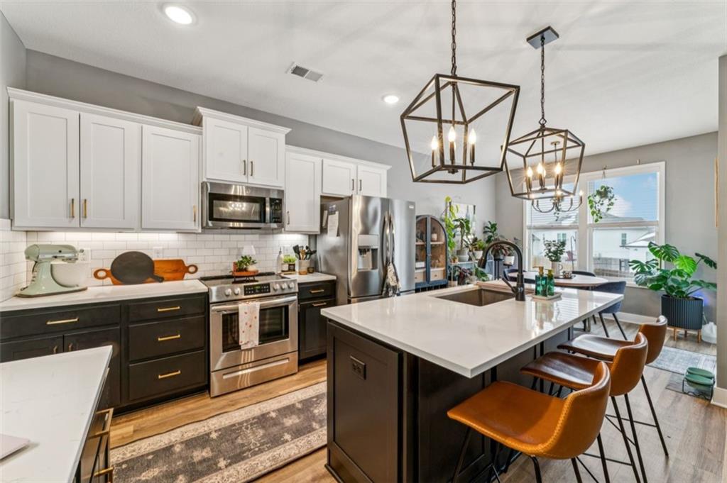 3728 Northwest Old Stagecoach Road Kansas City, MO 64154 - Photo 13 of 42