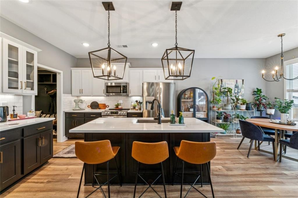 3728 Northwest Old Stagecoach Road Kansas City, MO 64154 - Photo 16 of 42