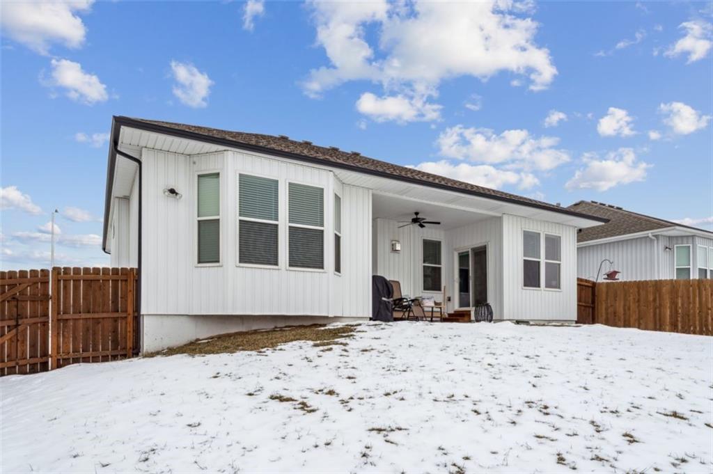 3728 Northwest Old Stagecoach Road Kansas City, MO 64154 - Photo 37 of 42