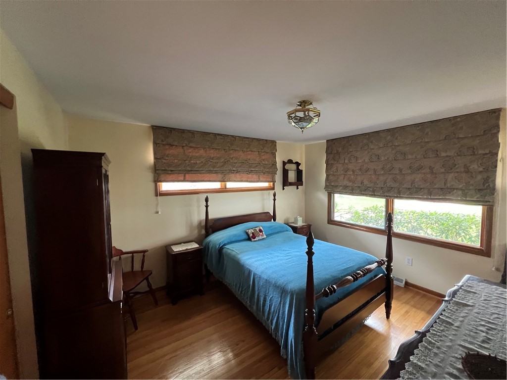 4431 Lake Shore Road Hamburg, NY 14075 - Photo 14 of 21