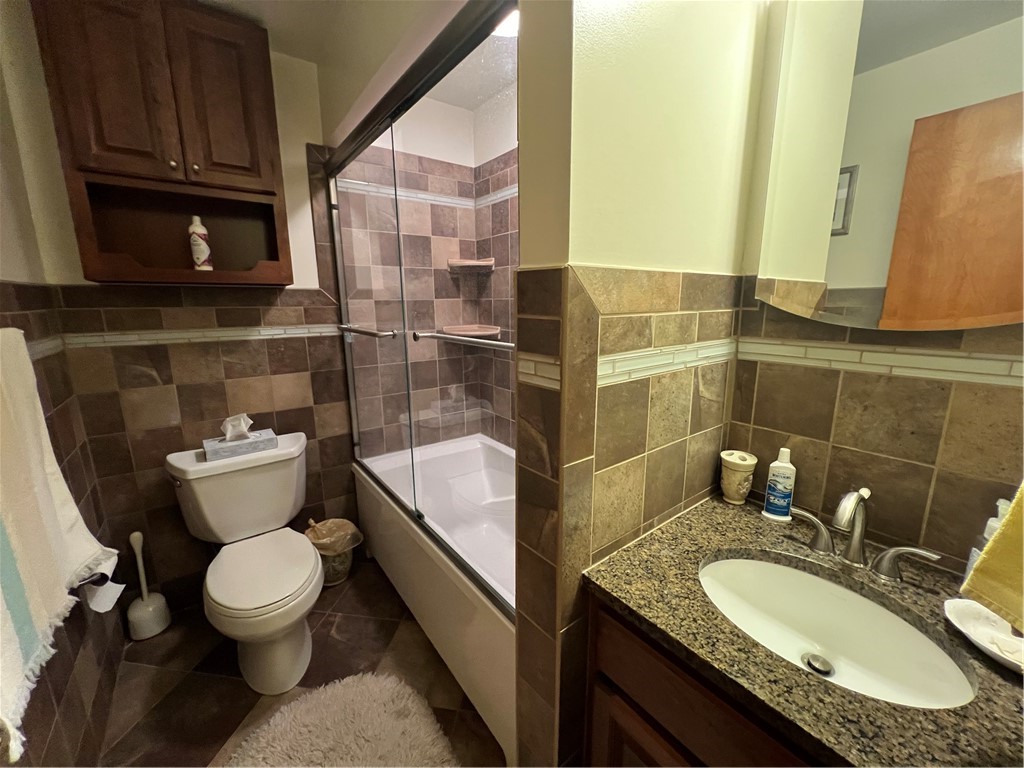 4431 Lake Shore Road Hamburg, NY 14075 - Photo 19 of 21