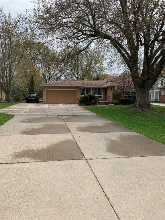 4431 Lake Shore Road Hamburg, NY 14075 - Photo 3 of 21