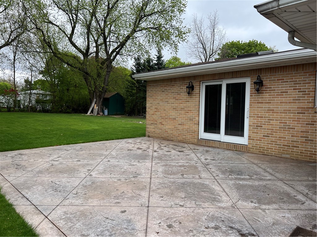 4431 Lake Shore Road Hamburg, NY 14075 - Photo 7 of 21