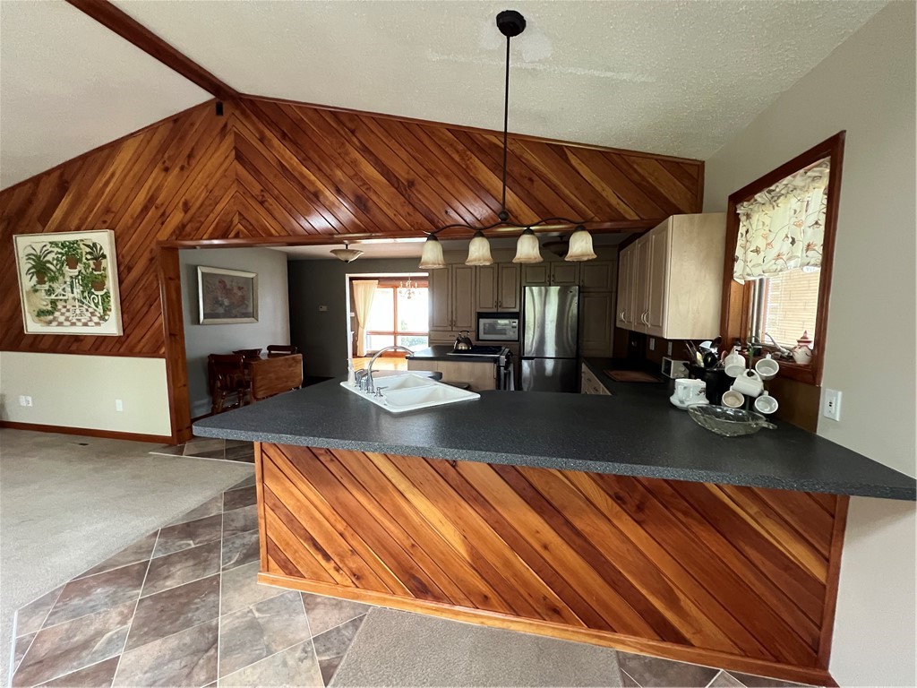 4431 Lake Shore Road Hamburg, NY 14075 - Photo 10 of 21