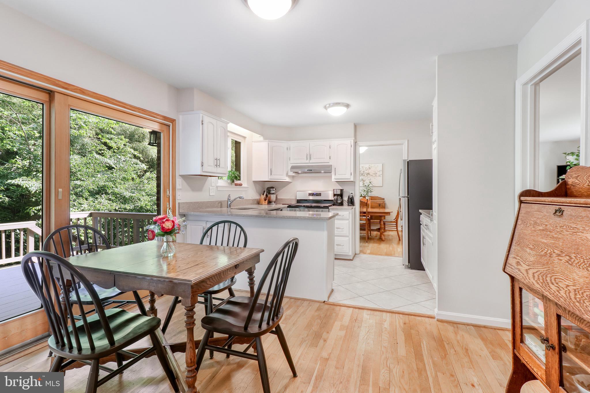 5306 Weymouth Drive Springfield, VA 22151 - Photo 7 of 70