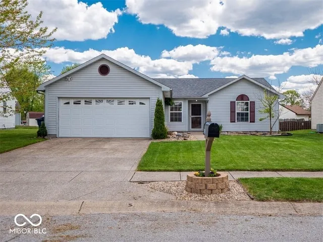$249,900 | 423 Winterhawk Drive, Indianapolis, IN 46241