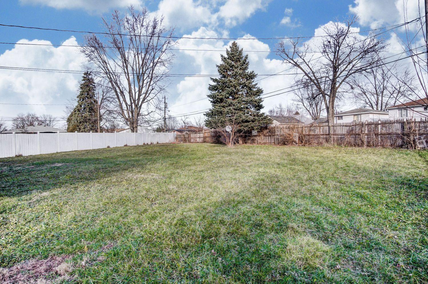 3834 Frazier Road East Columbus, OH 43207 - Photo 17 of 19
