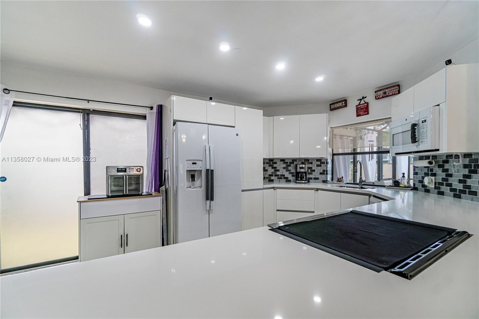 17320 Northwest 62nd Place Hialeah, FL 33015 - Photo 15 of 45