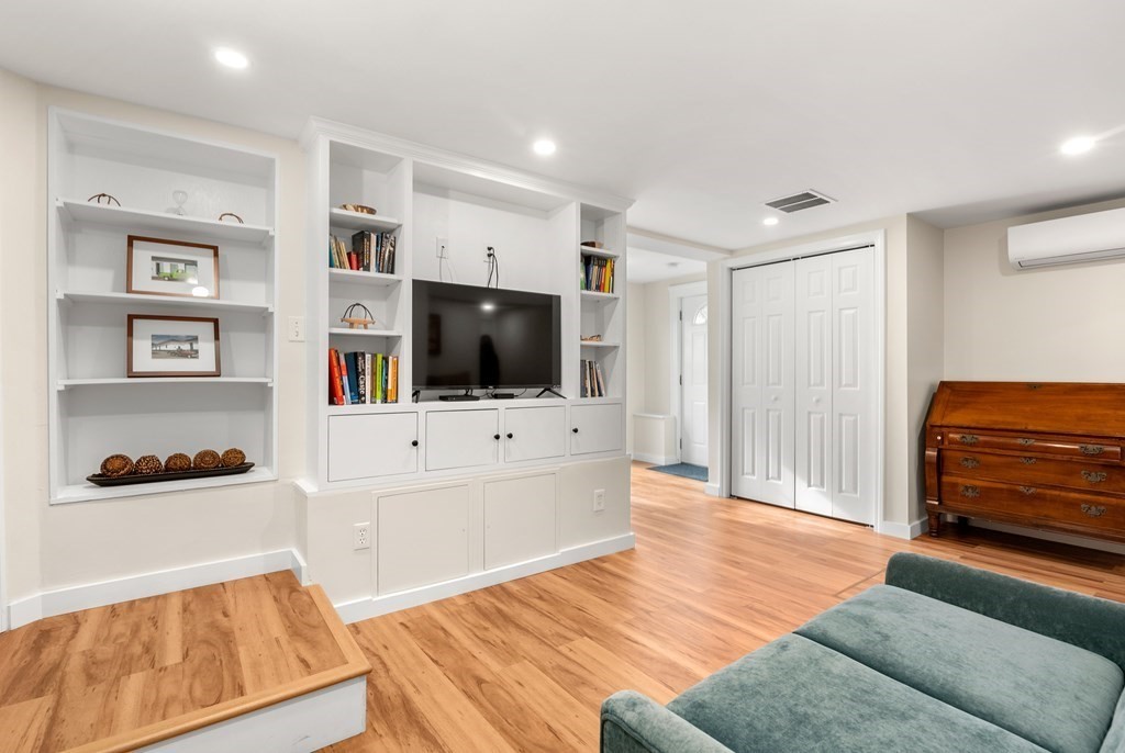 7 Brayton Road Boston, MA 02135 - Photo 20 of 27 Gallery Image 20