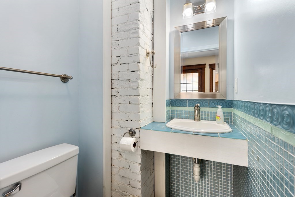 7 Brayton Road Boston, MA 02135 - Photo 23 of 27 Gallery Image 23