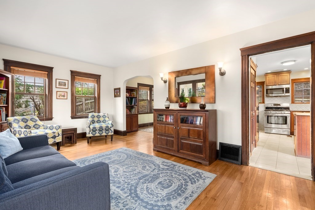 7 Brayton Road Boston, MA 02135 - Photo 3 of 27 Gallery Image 3
