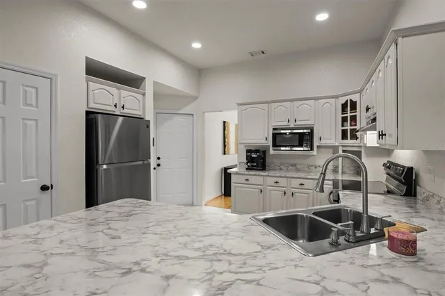 $412,000 | 418 Smiley Court, Winter Haven, FL 33884