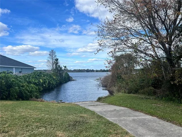 $412,000 | 418 Smiley Court, Winter Haven, FL 33884