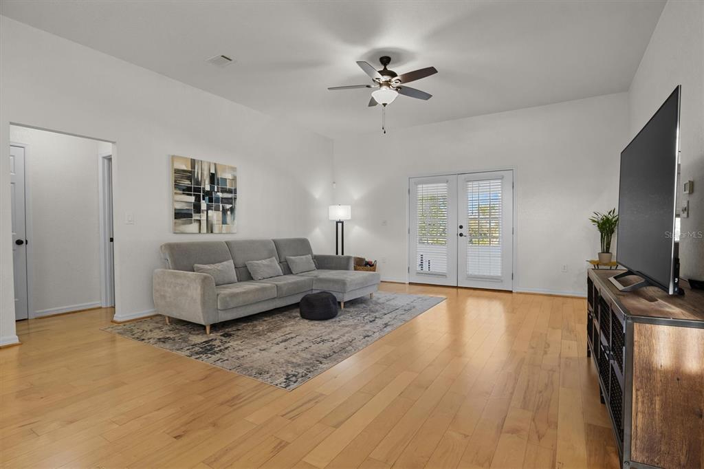 418 Smiley Court Winter Haven, FL 33884 - Photo 8 of 43