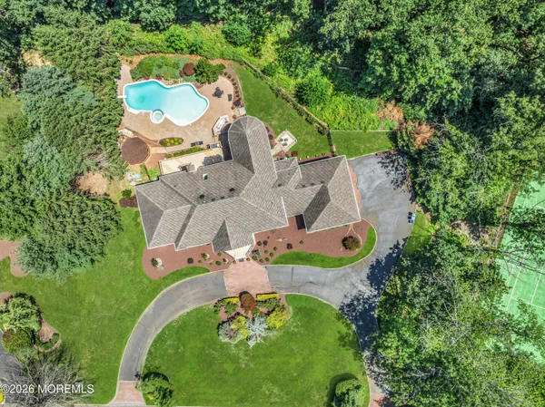 $2,288,000 | 427 Fawns Run, Morganville, NJ 07751