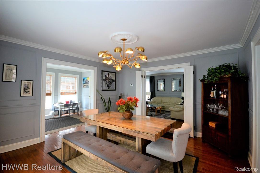2460 Seminole Street Detroit, MI 48214 - Photo 6 of 31 Dining Room