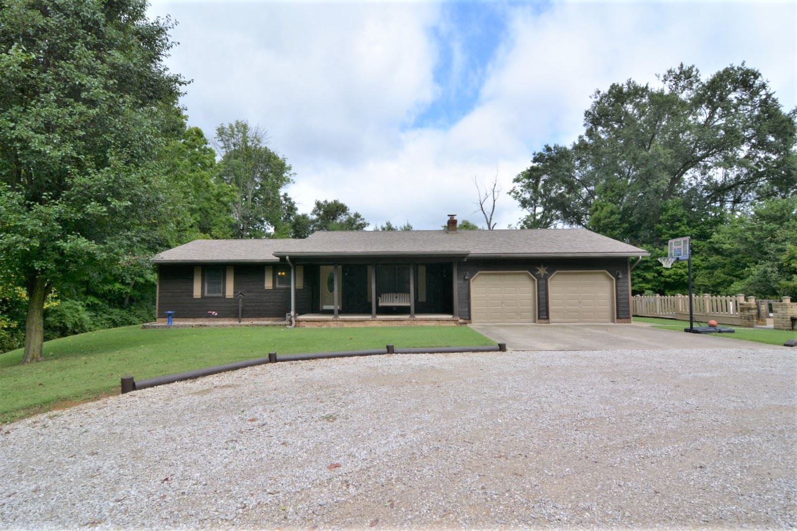 1386 East Taftown Road Princeton, IN 47670 - Photo 1 of 27 Gallery Image 1