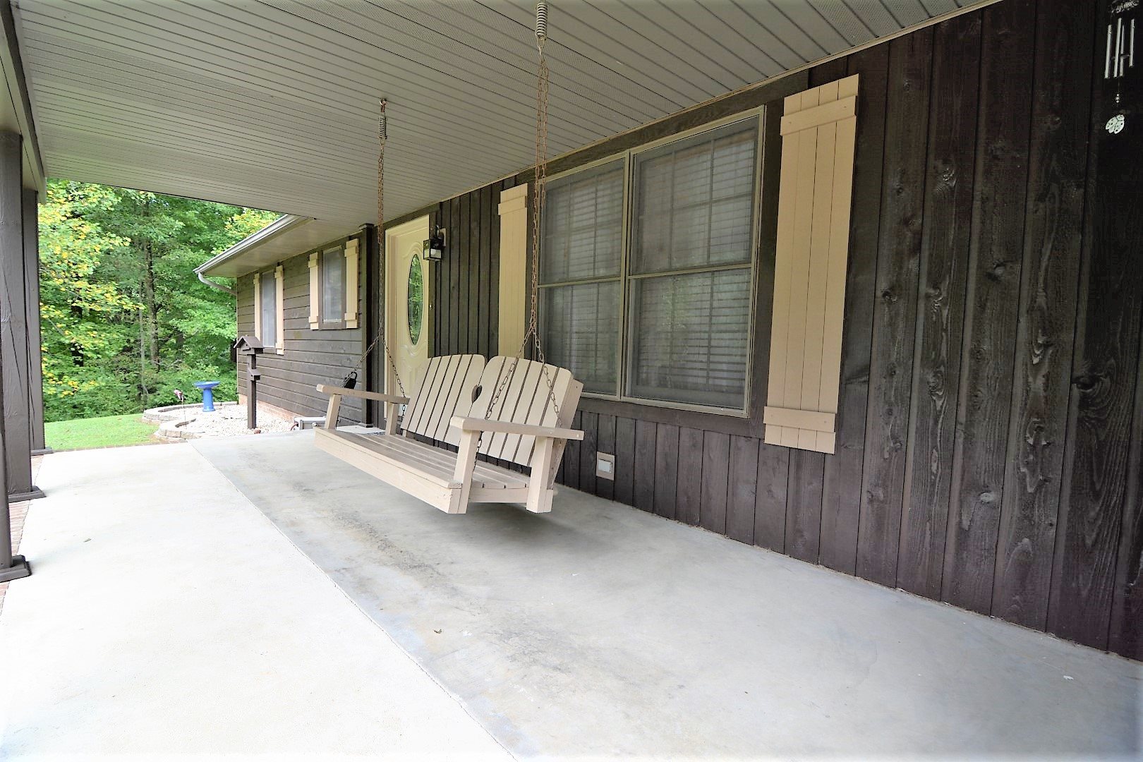 1386 East Taftown Road Princeton, IN 47670 - Photo 3 of 27 Gallery Image 3