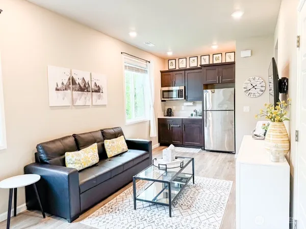 $1,075,000 | 32938 Ash Avenue Southeast, Black Diamond, WA 98010